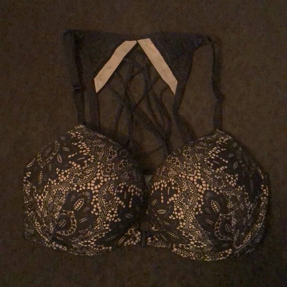 Victoria’s Secret very sexy push up 32dd